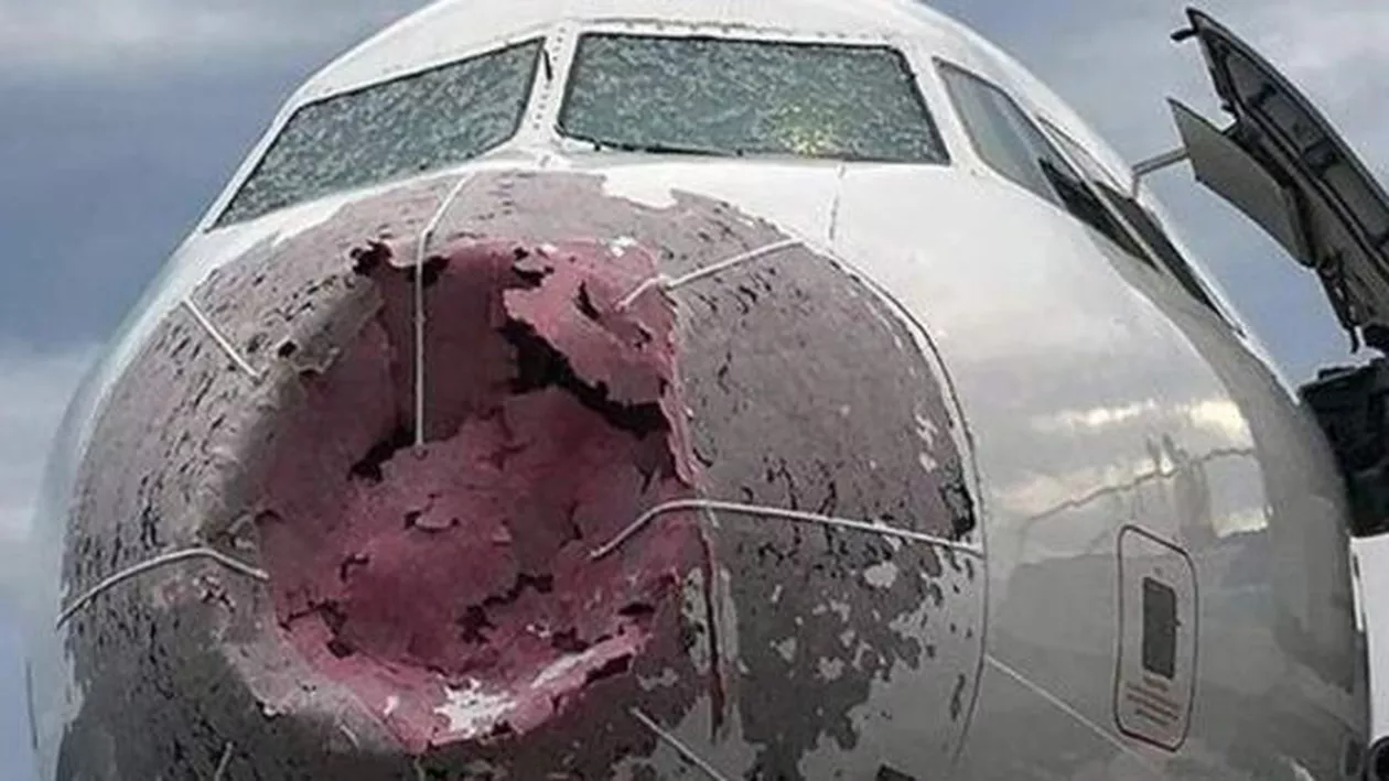 Avion cu 127 de pasageri aflat în pericol de prăbușire (VIDEO)