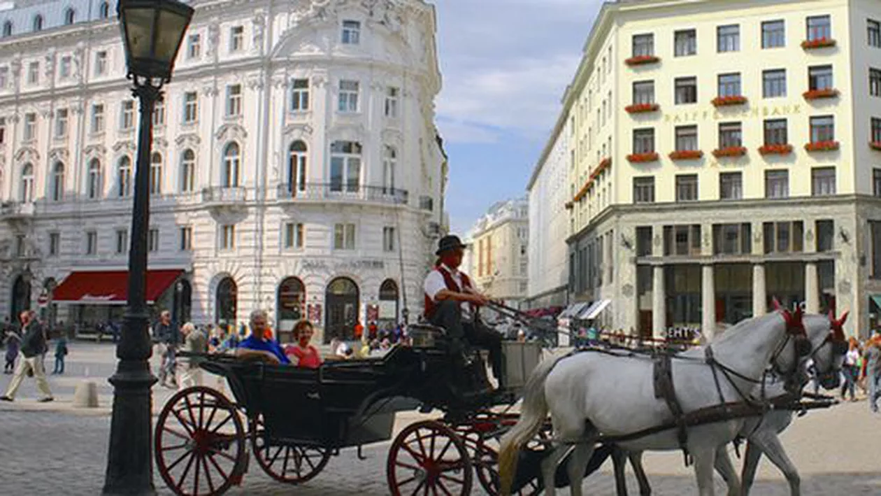 Turismul CEDEAZĂ în fața caniculei: Măsuri FĂRĂ PRECEDENT în Viena!