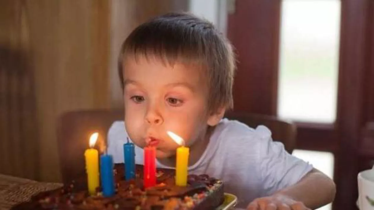 Cum ne poate afecta o felie de tort starea de sănătate? Ce a descoperit un profesor de la Universitatea din Clemsen (FOTO)