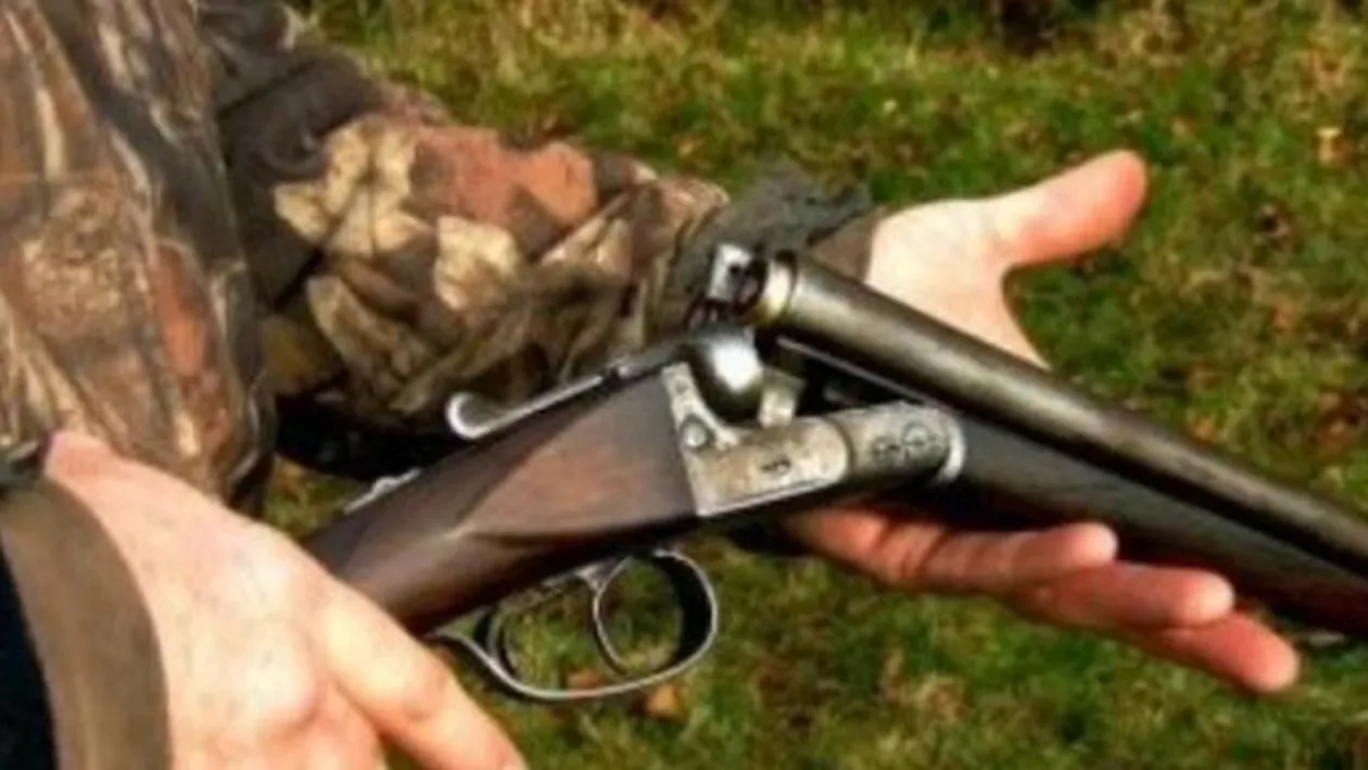 Un polițist hunedorean a fost împușcat de un braconier în timpul serviciului