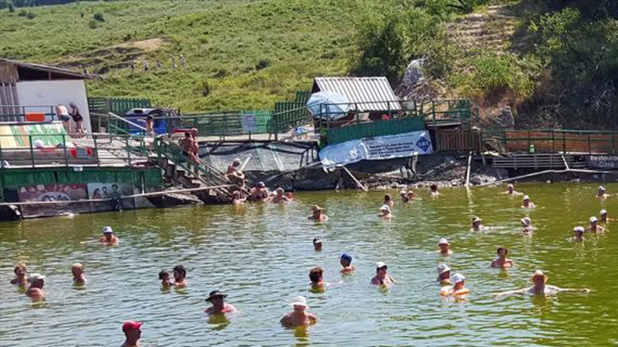 Băile Telega, încă deschise: Administratorul ignoră sancțiunile impuse de Protecția consumatorului după ce au fost descoperite nereguli grave în stațiune (VIDEO)