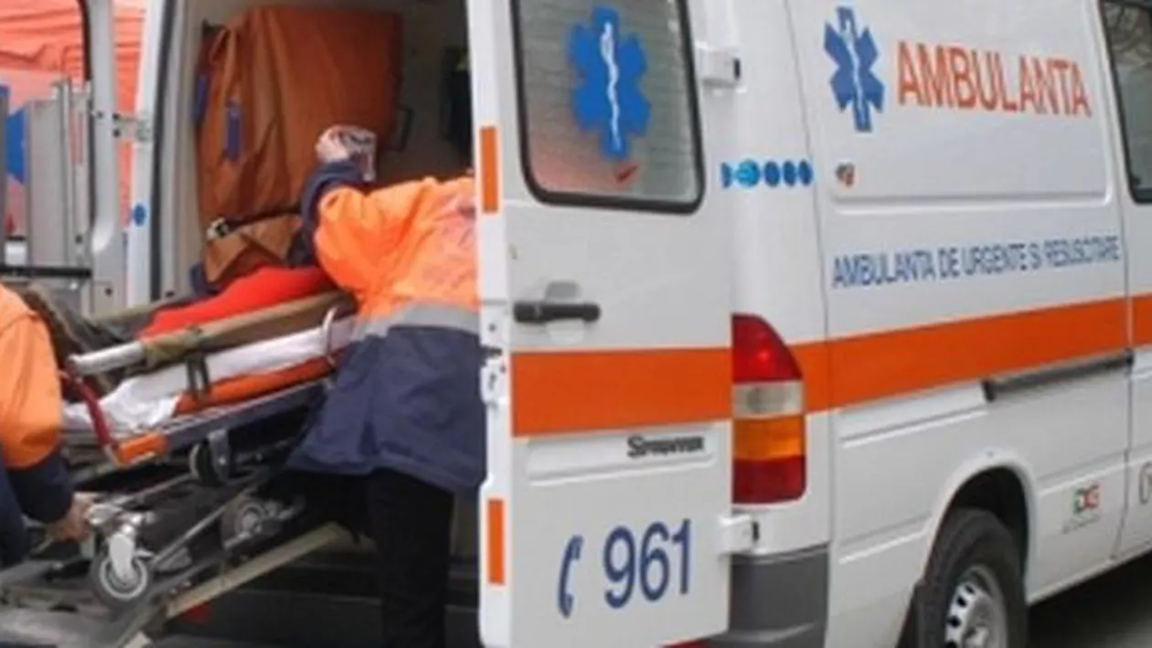 Încă o victimă a caniculei: Un bărbat din Vaslui s-a prăbușit în timp ce lucra la gardul unui vecin 
