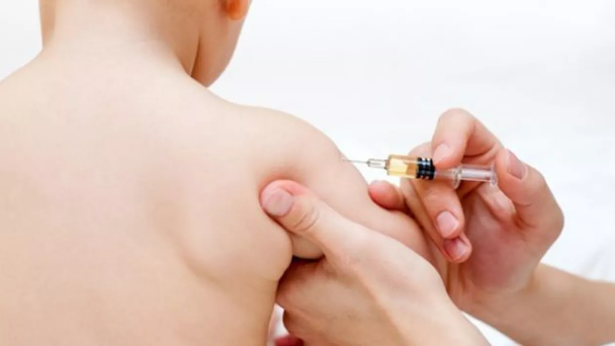 Legea vaccinării, AMÂNATĂ din cauza lipsei avizelor: "Este o rușine"