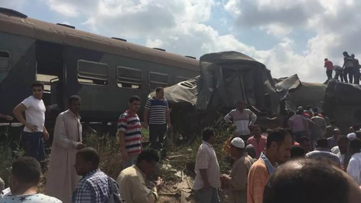 Accident feroviar în Egipt: Cel puțin 36 de morți și 100 de răniți (FOTO, VIDEO)