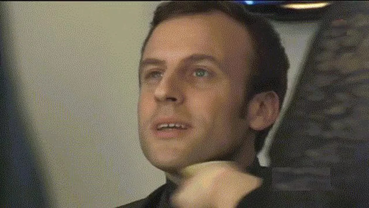 Palatul Elysee a cheltuit 26.000 de euro, în trei luni, pentru machiajul lui Emmanuel Macron