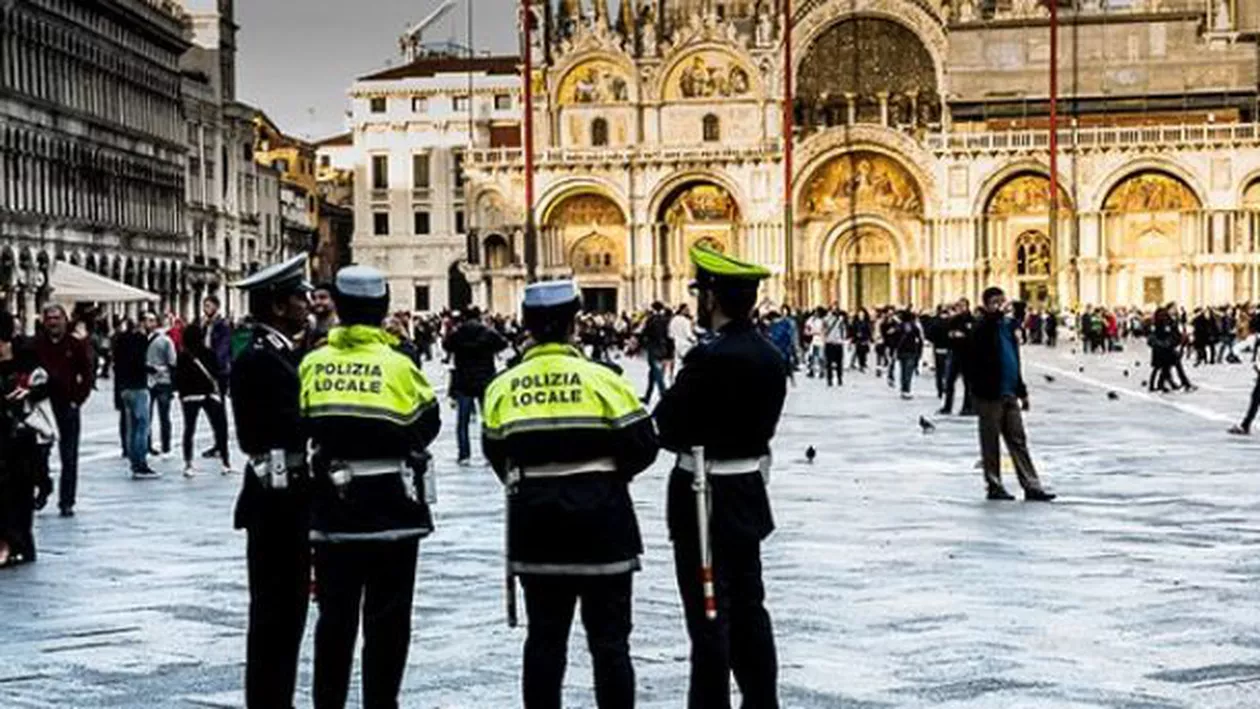 "Cine va striga Allahu Akbar va fi împușcat!" Avertismentul primarului din Veneția: Dacă vor să ajungă la Allah, îi trimitem direct la el!