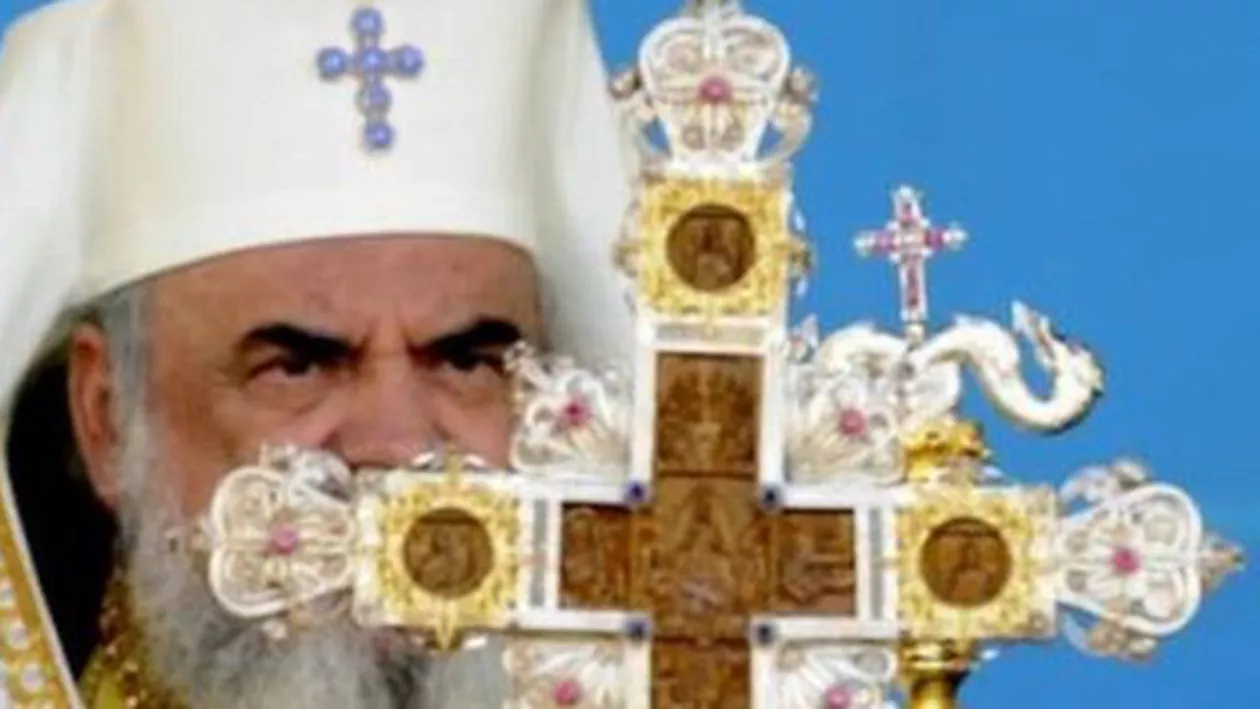 Chermeză ortodoxă cu Holograf şi Buzdugan, plătită din bani publici. Explicaţia șefului CJ Iaşi: Totuşi, m-am ridicat de la masă cu patriarhul Daniel!