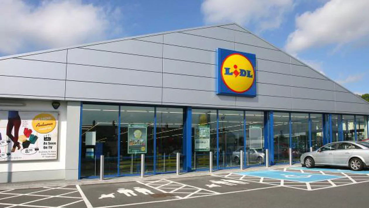 Decizia celor de la Lidl care a declanşat un imens SCANDAL: Internetul A LUAT FOC! (FOTO)