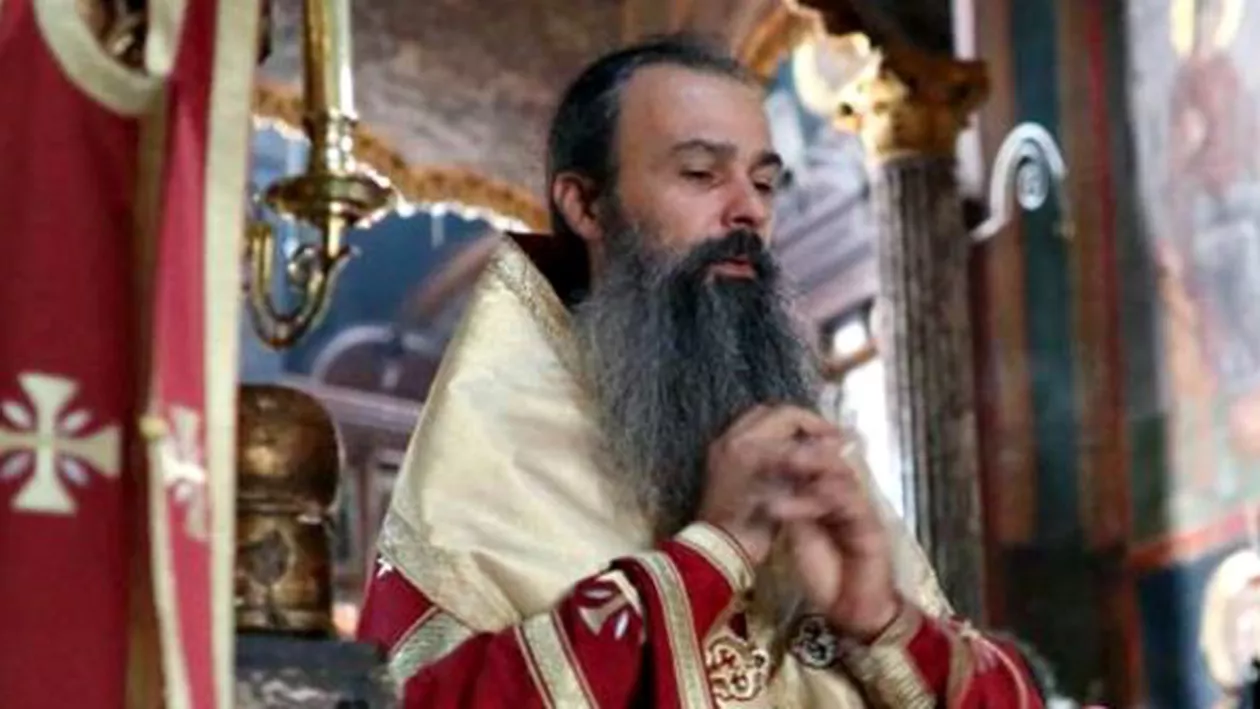 "Omul lui Dumnezeu", prins "zburând" cu 170 km/h: Episcopul a vrut să îi păcălească cu un alt permis