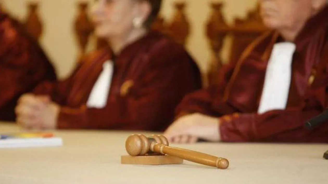 Magistrații ÎCCJ vor sesiza CCR cu privire la OUG 14: Dacă ordonanța este declarată neconstituțională, automat ar intra în vigoare OUG 13