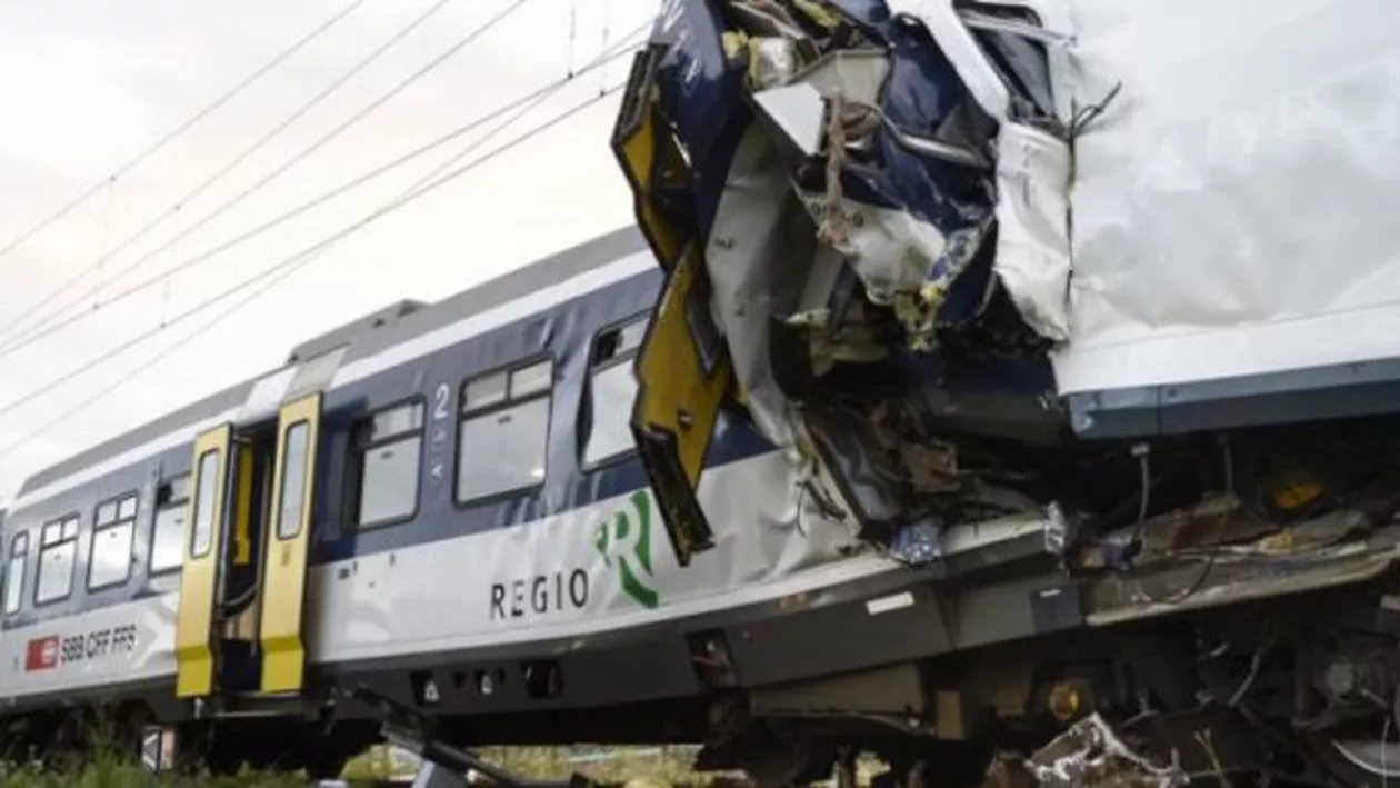 CATASTROFĂ FEROVIARĂ în Elveția: Zeci de persoane au fost rănite (VIDEO, FOTO)