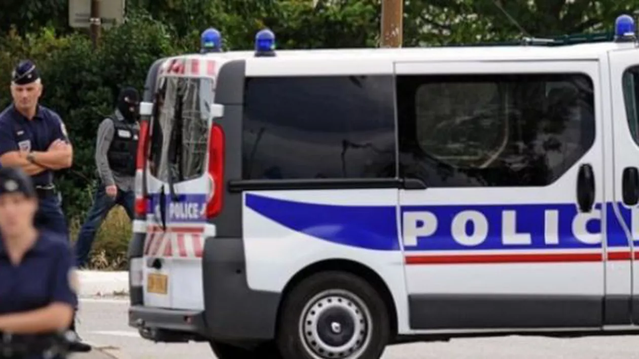 Un nou ATAC în Franța! Două persoane, grav rănite, de un individ care a strigat ”Allah Akbar”