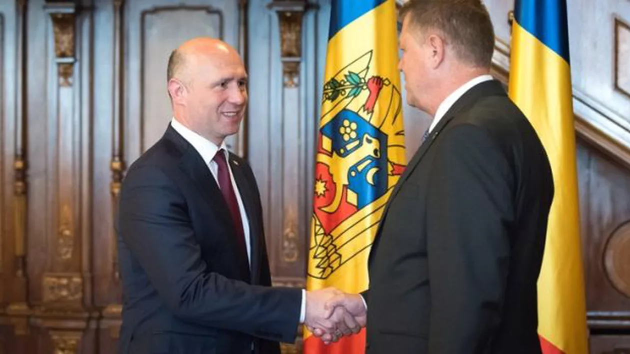 Președintele Iohannis s-a întâlnit cu premierul Pavel Filip, la New York: "Moldovenii MERITĂ întreaga atenție a României"