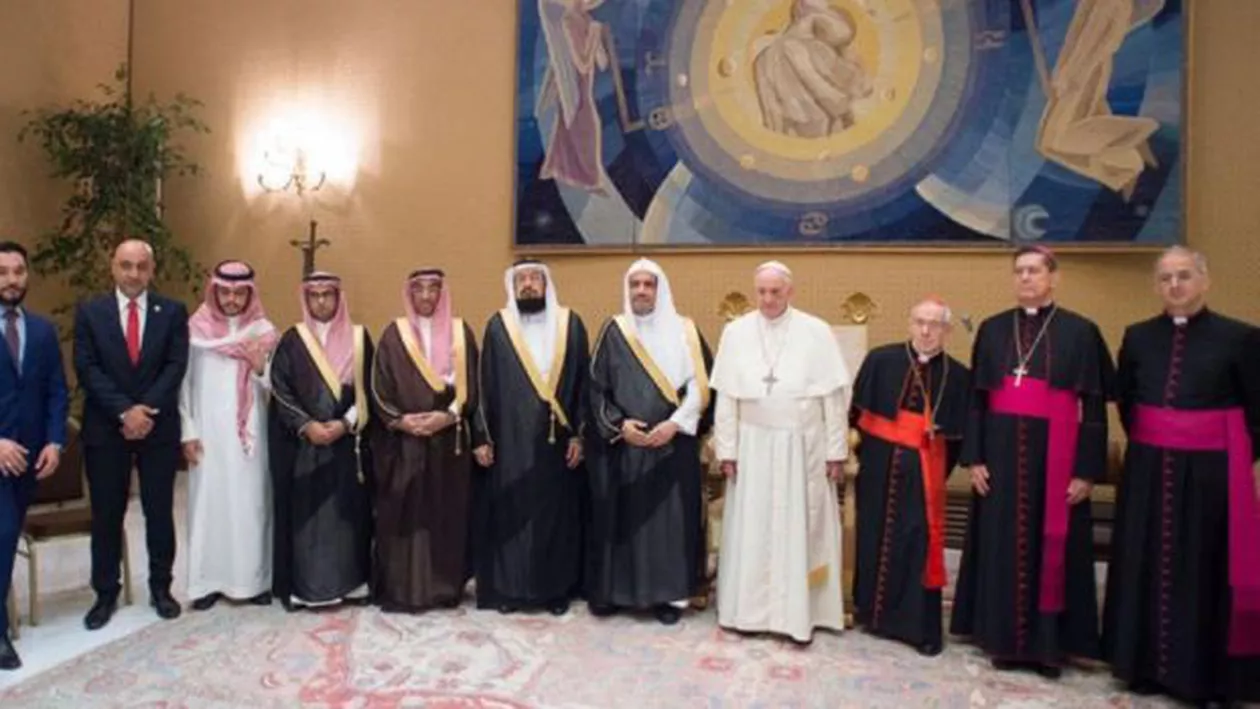Dialog INTERRELIGIOS la Vatican: Papa Francisc, apreciat de liderul Ligii Mondiale Musulmane