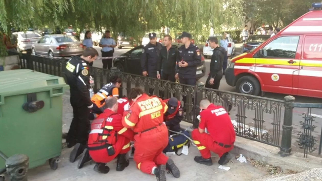 Intervenție DRAMATICĂ a celor de la SMURD în Capitală, după ce un copil și un bărbat au căzut în Dâmbovița