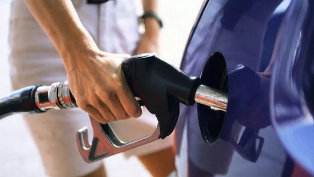 Majorarea accizelor la carburanți, respinsă de Comisia Buget-Finanțe din Senat