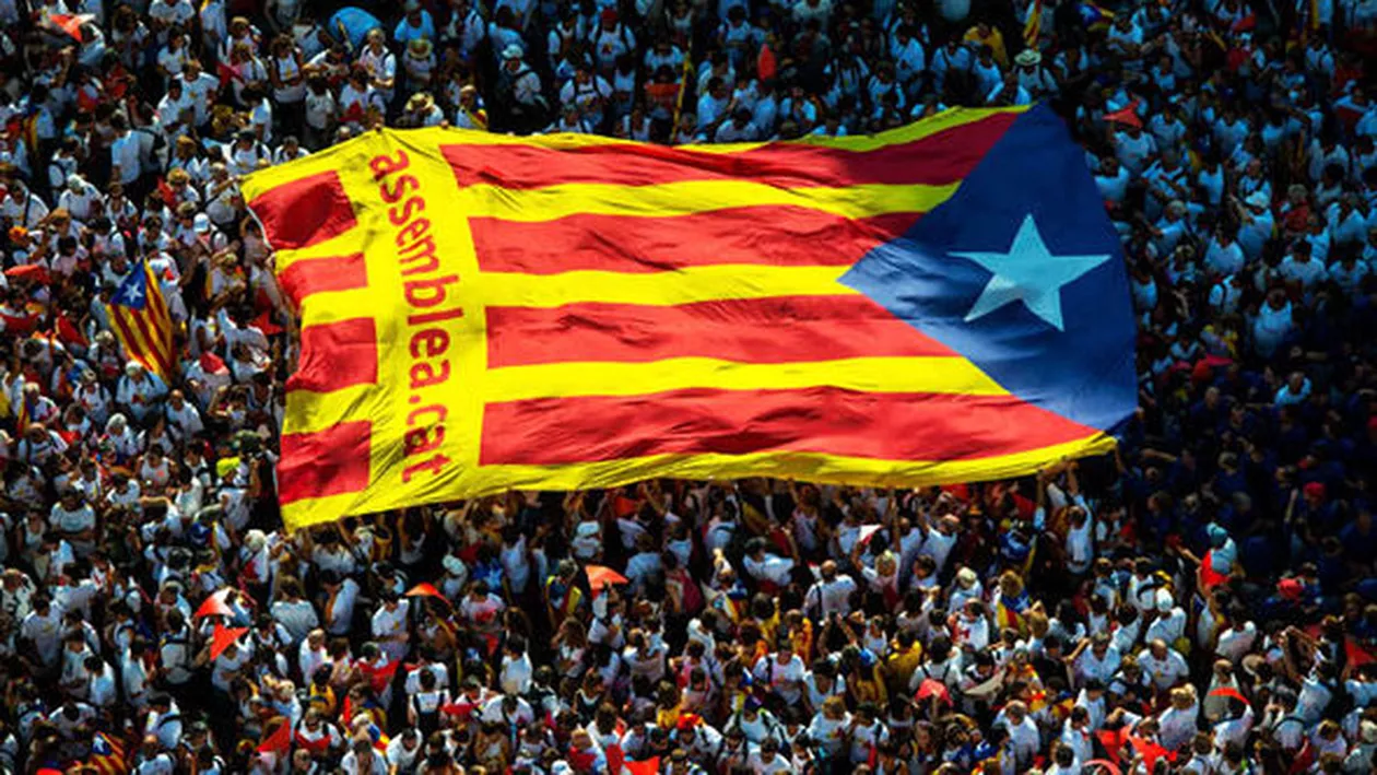 Catalonia se luptă pentru independență. Cetățenii vor vota duminică la referendum
