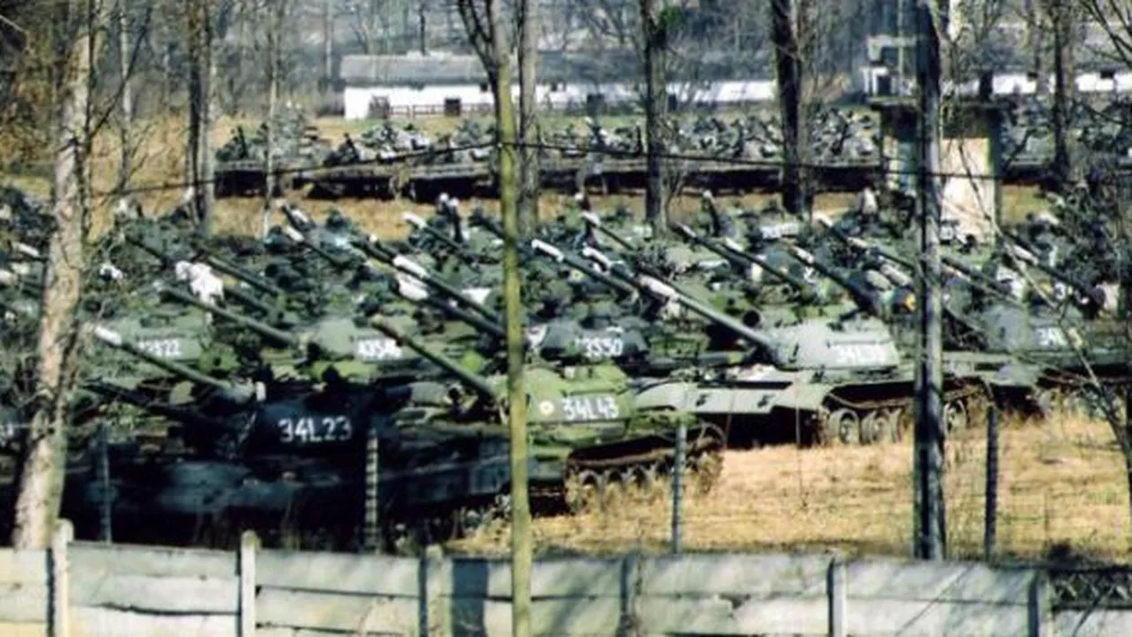 Unități militare înființate doar pentru ca politicienii să primească onorul. Dezvăluiri incredibile făcute de fostul șef al Statului Major General