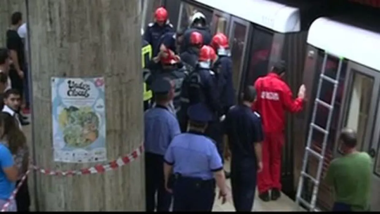 Accident grav: Bărbat acroșat de metrou la stația Republica