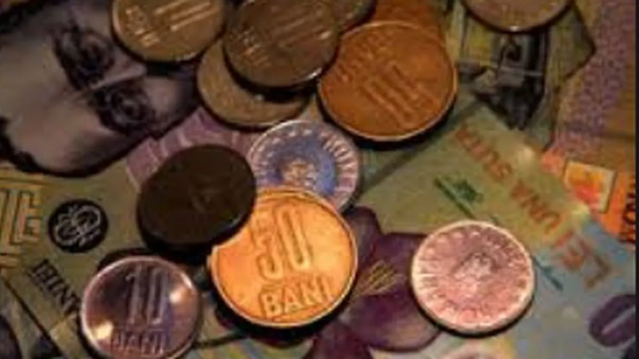 RATELE ROMÂNILOR CU CREDITE ÎN LEI CRESC ALARMANT! Ministrul Finanţelor, de urgenţă la sediul BNR