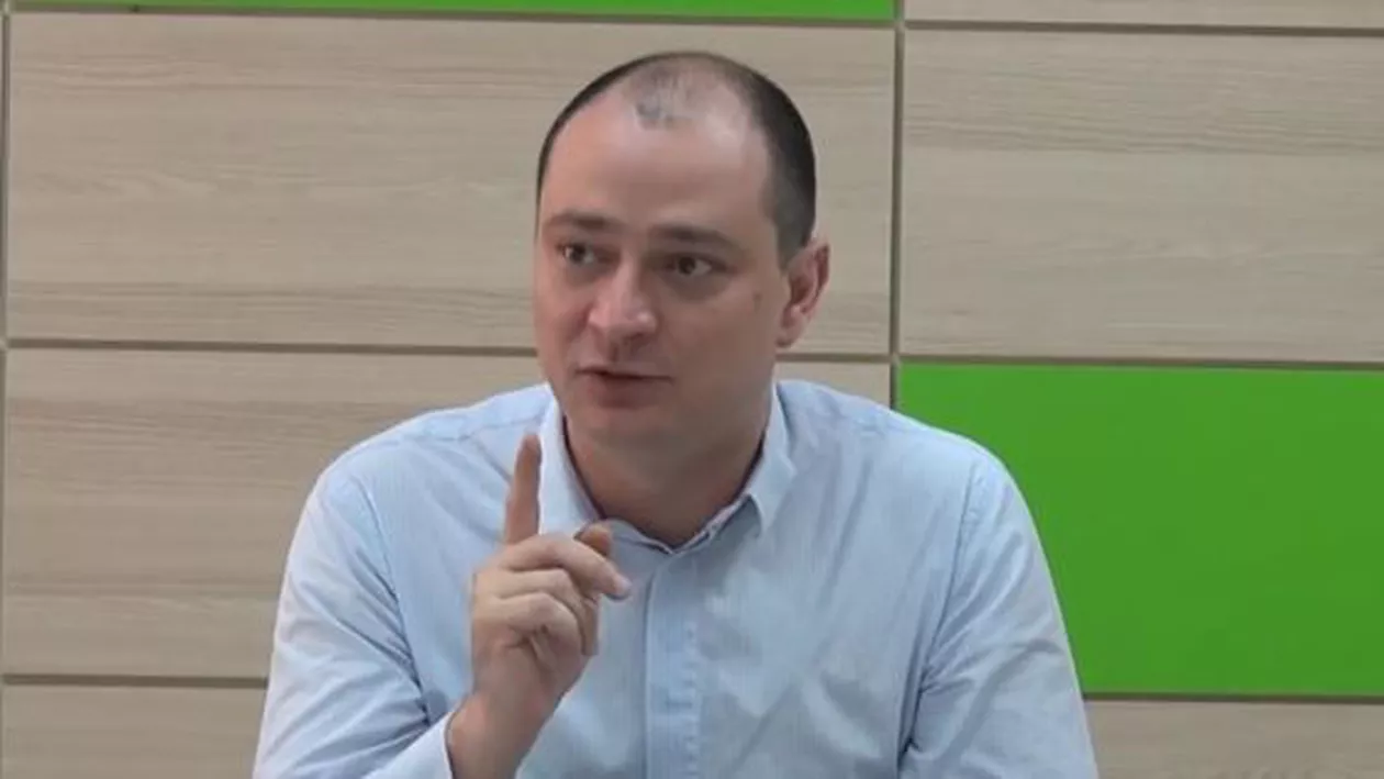 Primarul Sectorului 4 a tăiat fondurile pentru paza unităților de învățământ pe motiv că ”școala nu aduce voturi”. Zeci de mii de părinți sunt disperați