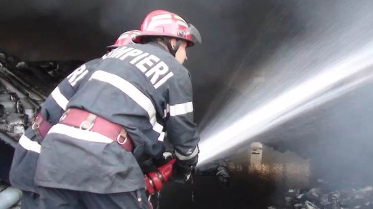 Fără scăpare, din multe şcoli şi spitale. Mai mult de jumătate nu au autorizaţia de securitate la incendiu