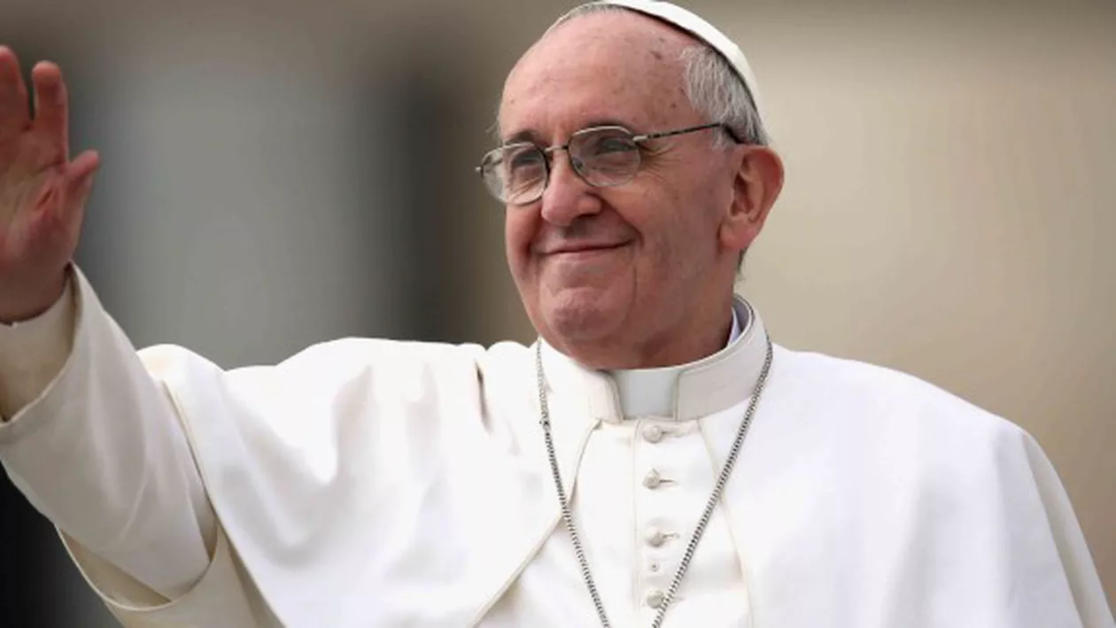 Papa face apel la combaterea activă a violenței sexuale pe internet