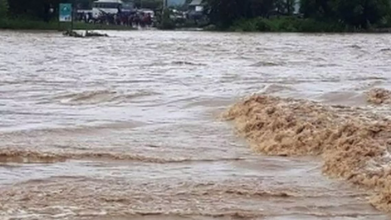 Cod galben de inundații: Ce râuri sunt vizate (FOTO)