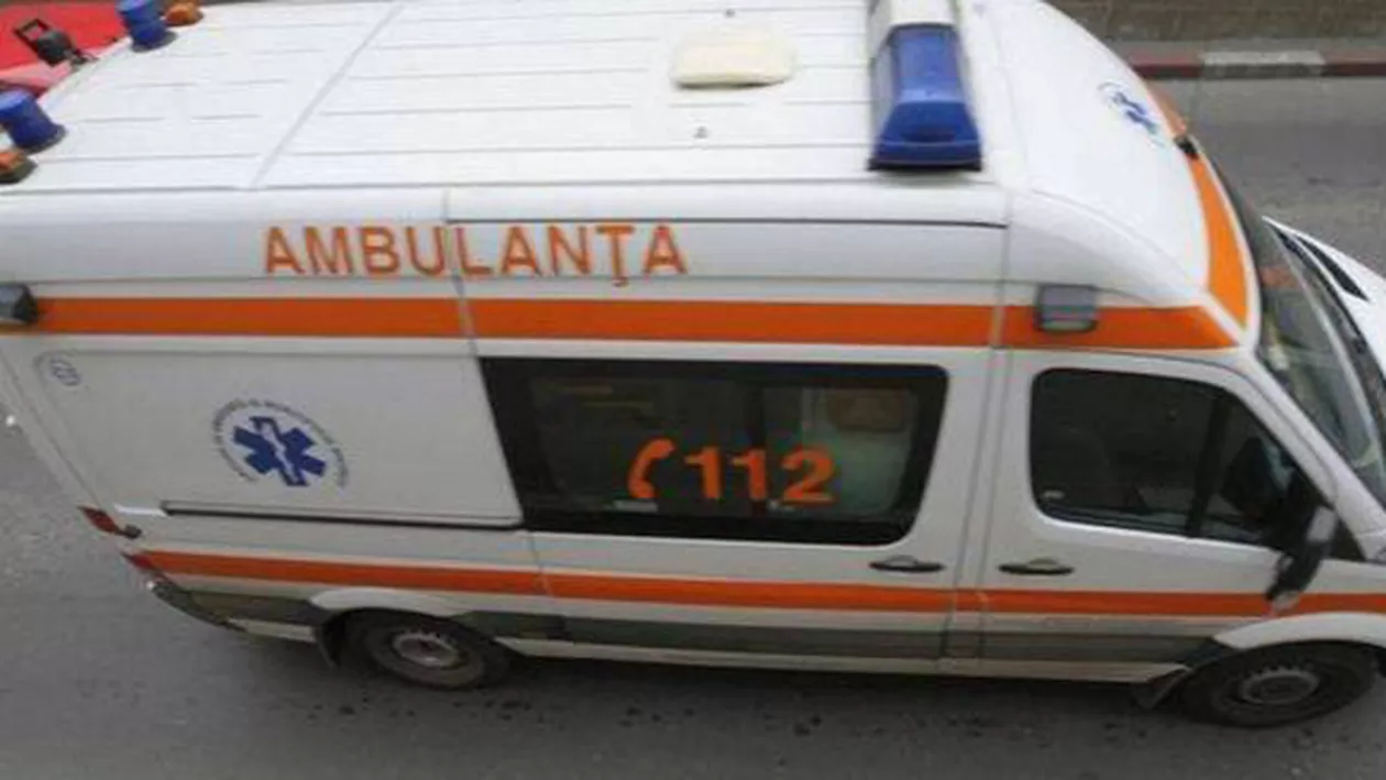 Căutările celor patru persoane care au căzut în Dunăre cu mașina, întrerupte din cauză că apa este foarte rece (VIDEO)