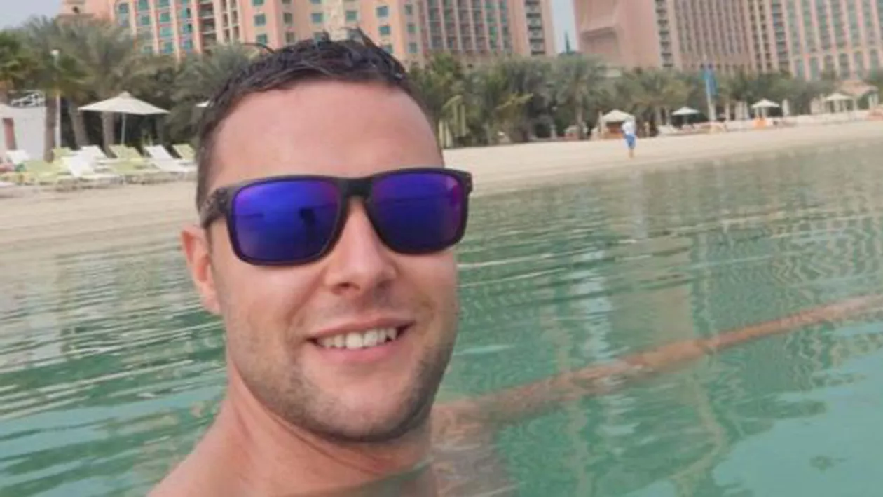 Un turist britanic riscă închisoarea, pentru că a atins șoldul unui bărbat într-un bar din Dubai