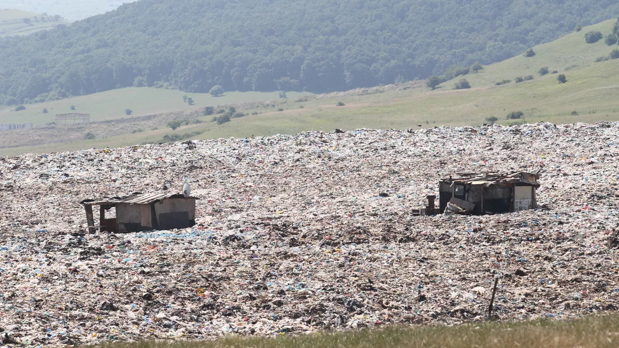 Pericol alarmant pentru două sate de lângă Cluj: Oamenii se îmbolnăvesc din cauza gropii de la Piatra Rât