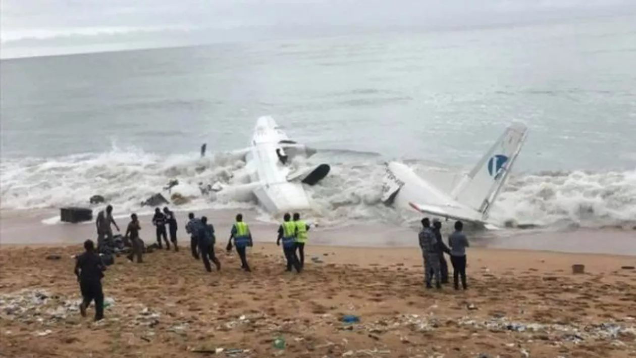 UPDATE / Un avion militar francez s-a PRĂBUȘIT în Oceanul Atlantic! 4 morți, toți din Moldova (FOTO)