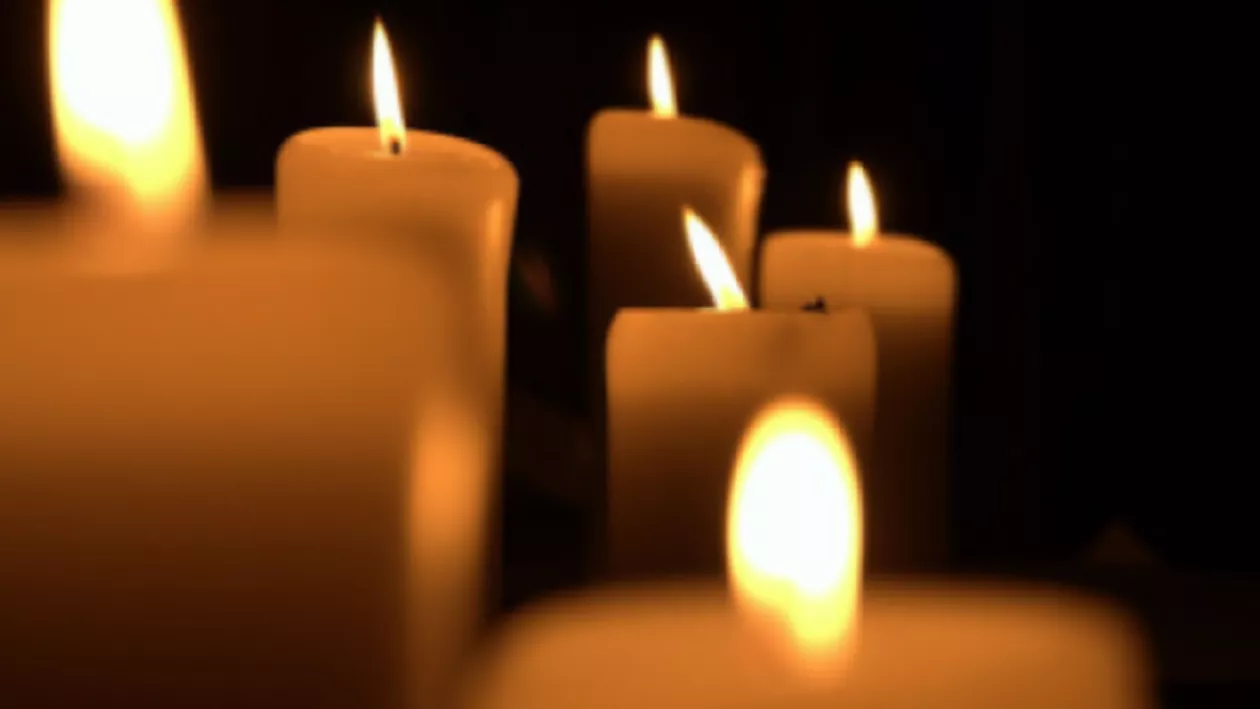 Veste tragică! Un îndrăgit comediant și scriitor a murit la doar 51 de ani (FOTO)