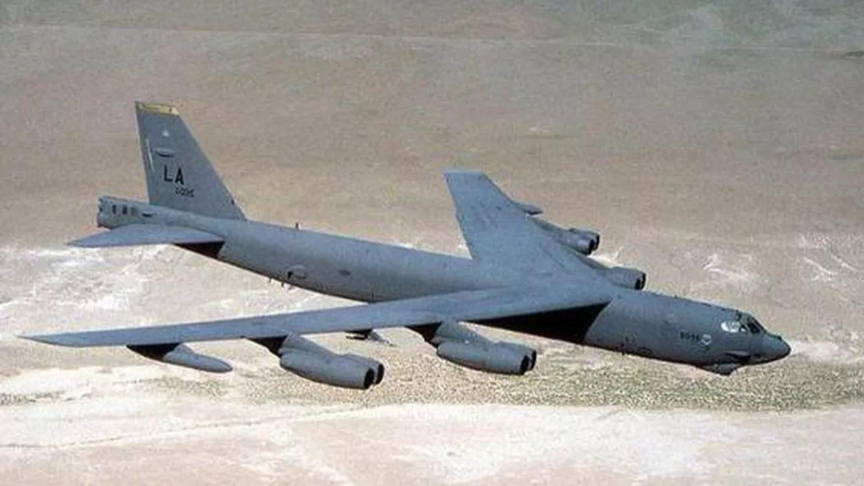 RĂZBOIUL BATE LA UȘĂ! Bombardierele nucleare americane în alertă 24 de ore din 24