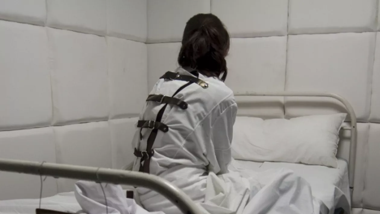 „Suntem un popor de DEPRESIVI conduși de o pătură de PSIHOPAȚI!” Vezi ce personalitate a făcut această afirmație șocantă