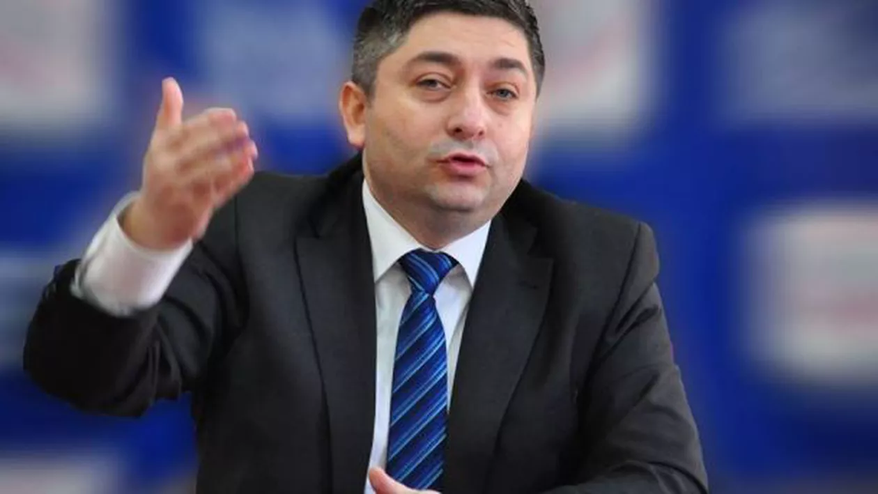 RĂZBOI TOTAL pe banii publici! Alin Tișe, președintele CJ Cluj: "Nenorociții ordinari de la aeroport!" (FOTO)