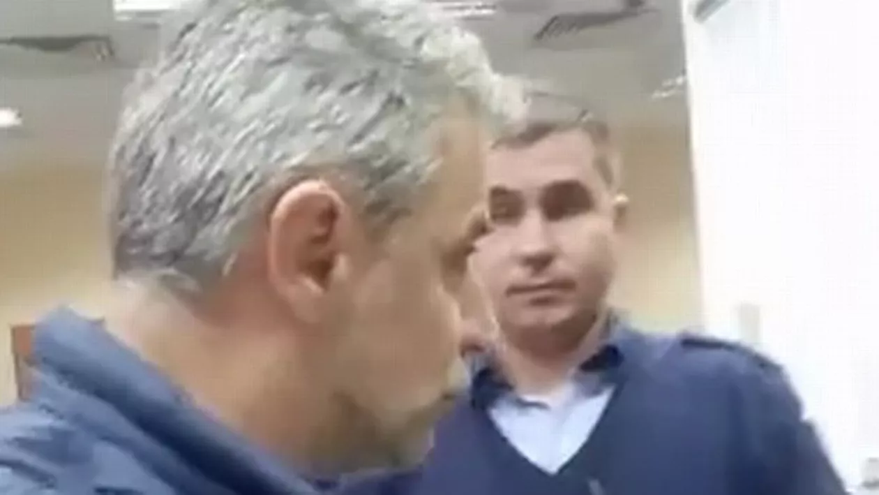 Scandal cu zeci de polițiști la Nașul TV: Radu Moraru forțează intrarea în televiziune! (VIDEO)