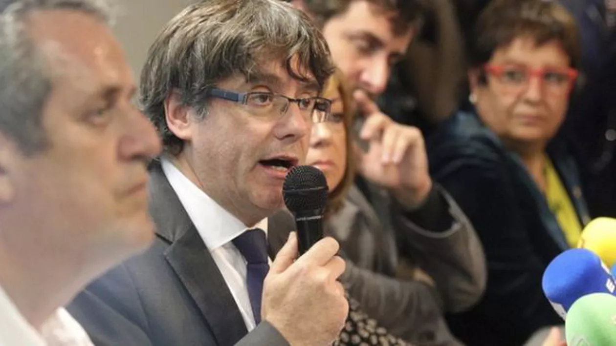 Carles Puigdemont cere eliberarea miniștrilor catalani arestați preventiv