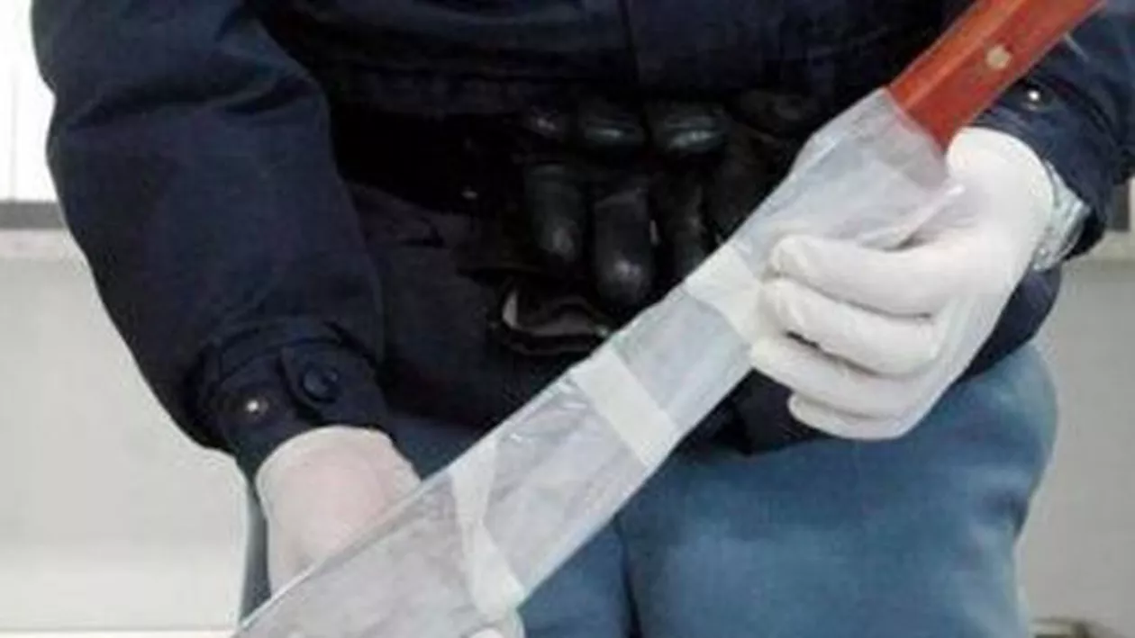 Un român, înarmat cu o MACETĂ a semănat groază în Palermo