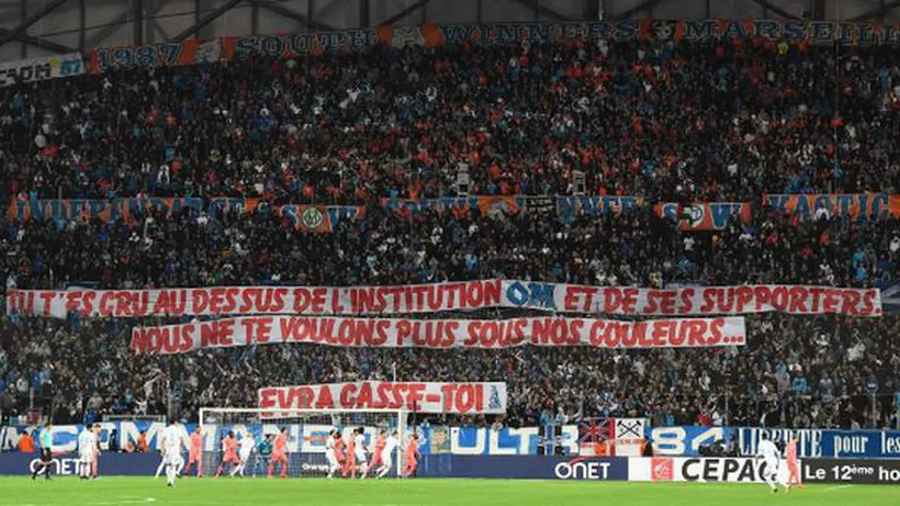 "Nu te vrem în culorile noastre, cară-te!". Fost căpitan al Franței, contestat de proprii fani (FOTO, VIDEO)