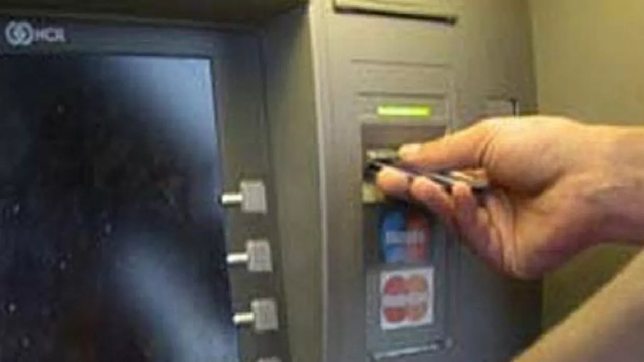 Români scutiți de plata comisioanelor la bănci! Război TOTAL între politicieni și bancheri