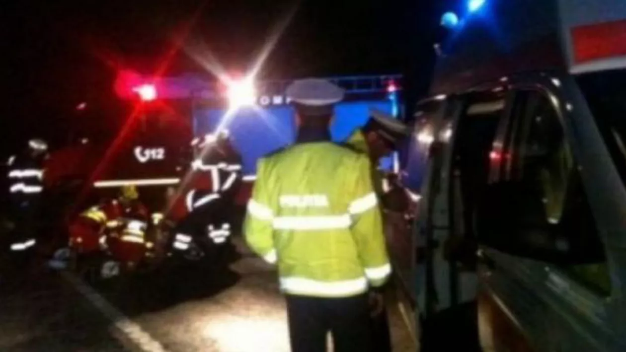 Cod ROȘU de intervenție în Iaşi: Cel puțin 20 răniți, după ce un TIR și un microbuz s-au ciocnit (VIDEO, FOTO)