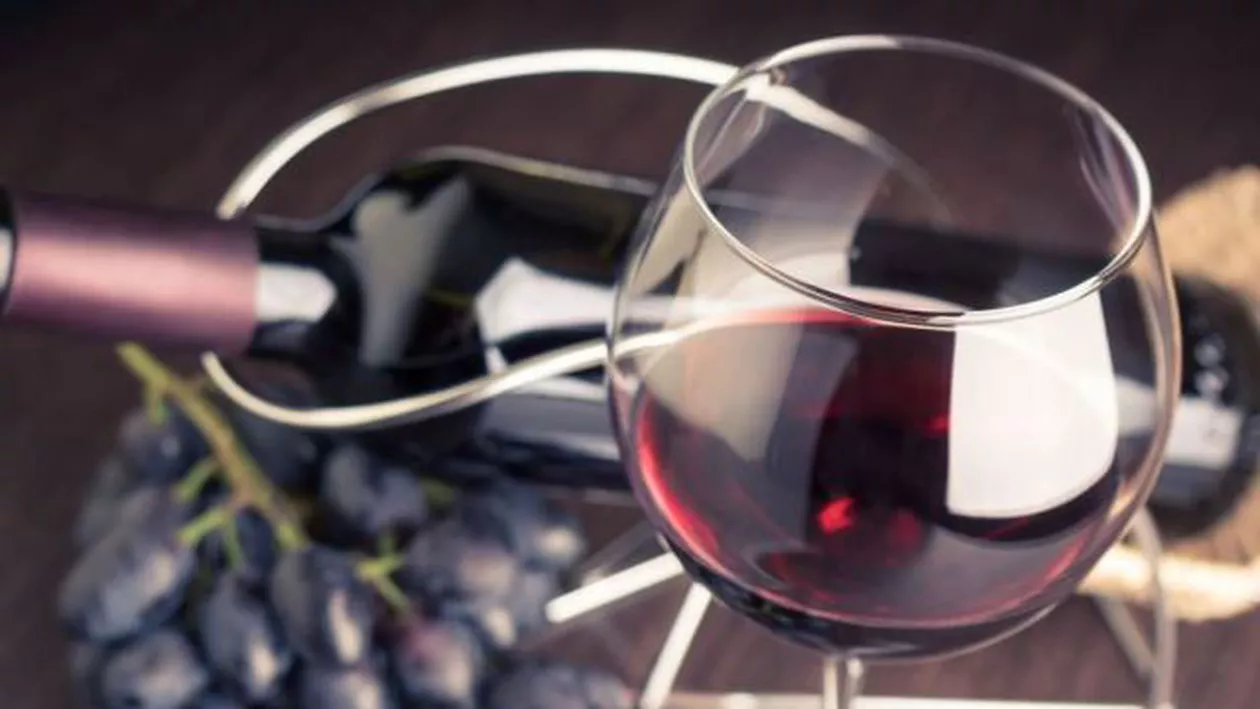 Cât a costat cel mai scumpă sticlă de vin vândut vreodată
