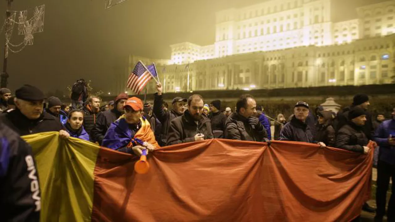 Cenzură la Facebook: Zeci de oameni care au postat despre protestele împotriva PSD s-au trezit cu conturile blocate (VIDEO)