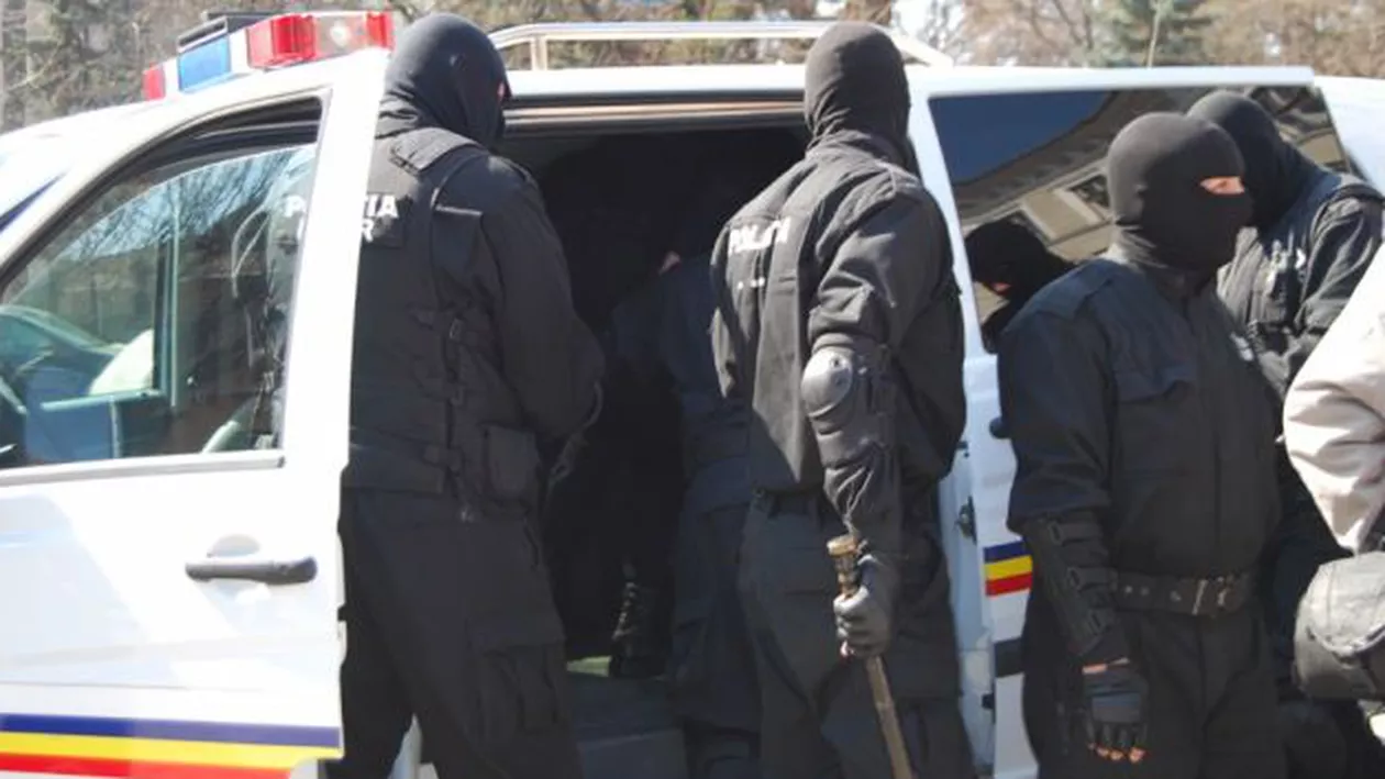 Controversatul afacerist Costel Cășuneanu, vizat într-un nou dosar. Polițiștii fac 16 percheziții la persoane bănuite de evaziune fiscală și spălare de bani