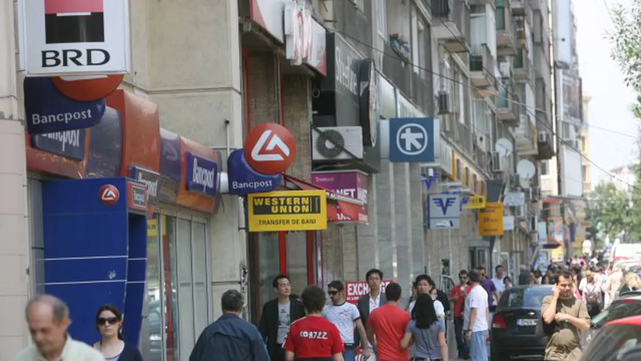 E OFICIAL! O importantă BANCĂ va închide 300 de SUCURSALE! FOARTE MULȚI ROMÂNI au credite AICI