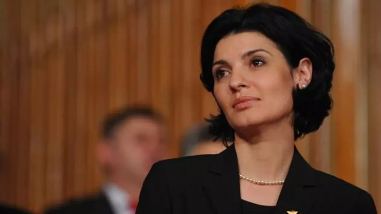 Banii bucureștenilor se duc în conturile unei vedete Realitatea TV: Primarul de la Sectorul 5 plătește cursuri de comunicare la firma Laviniei Șandru