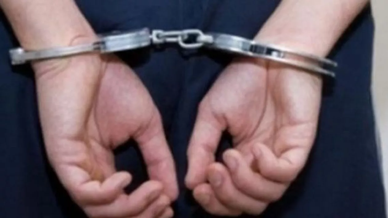 Bărbat arestat după ce şi-a violat mama. În trecut a fost condamnat tot pentru viol