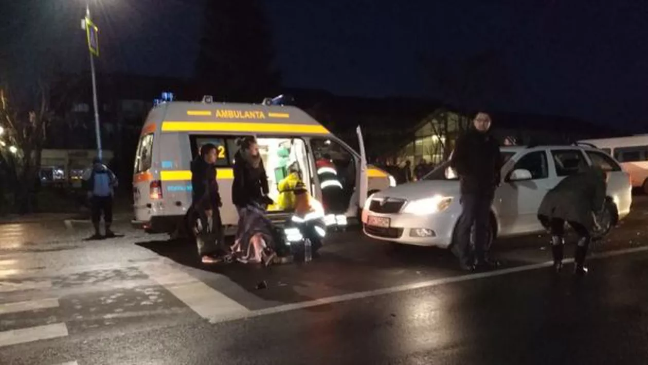 Sibiu: Trei elevi, răniţi după ce au fost loviţi de un microbuz pe o trecere de pietoni (VIDEO, FOTO)