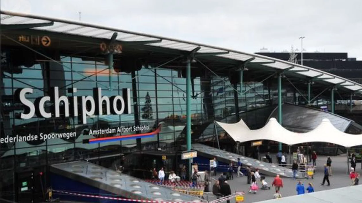 Stare de alertă pe aeroportul din Amsterdam: Un bărbat a fost împușcat (VIDEO)